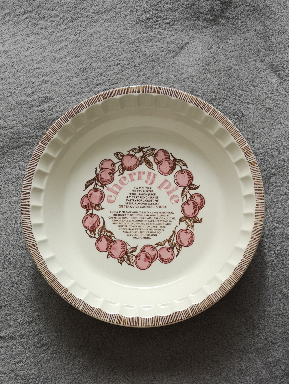 Vintage Collectible Ceramic Royal China Jeanette Cherry Pie Plate 11" Diameter